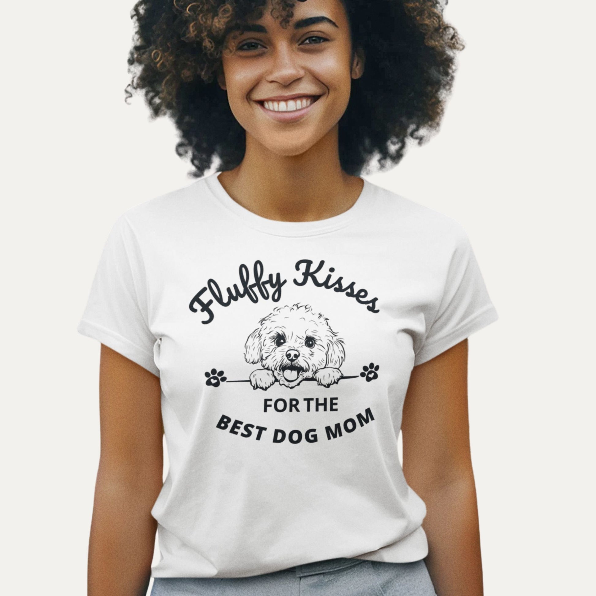 Fluffy Kisses Bichon Frise T-shirt in white – Best dog mom design, perfect gift for Bichon lovers and proud dog moms.