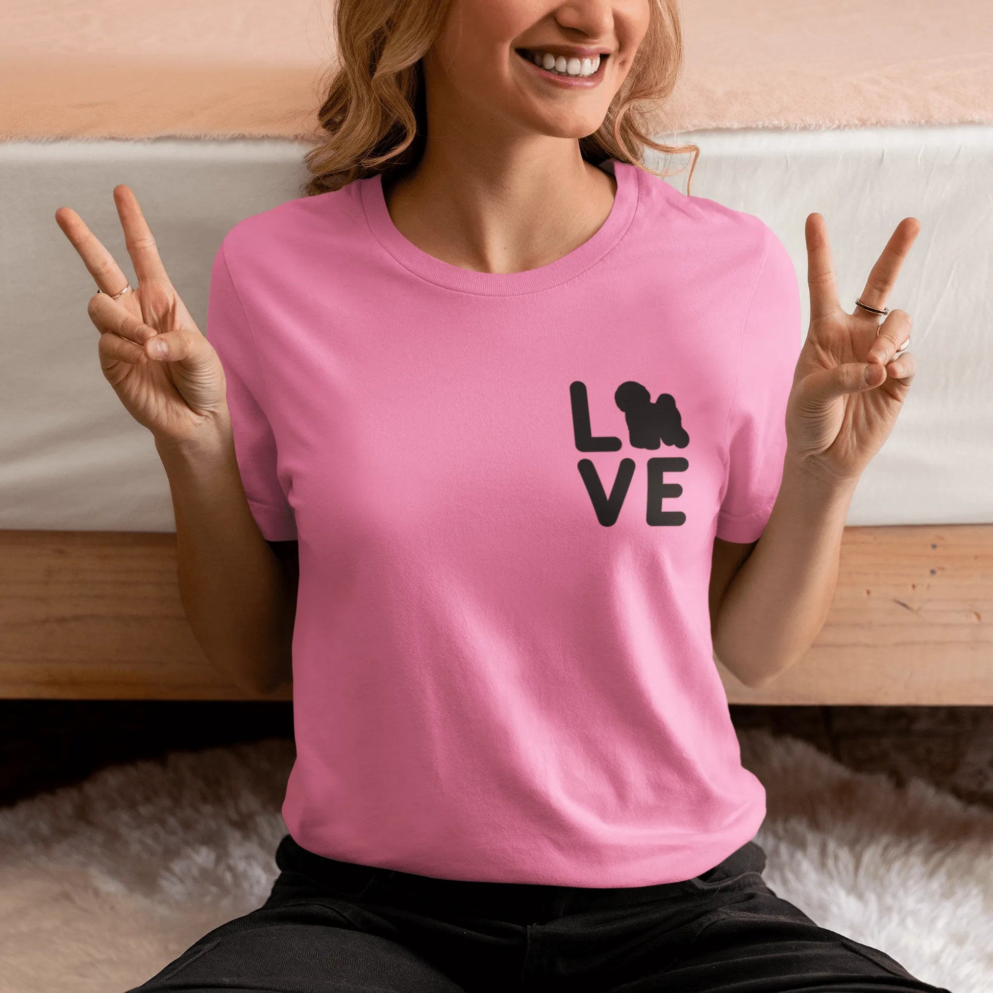 “Unisex black-lettered 'Bichon Frise Love' T-shirt – romantic Valentine's Day gift for Bichon Frise dog lovers and owners, festive and stylish design for any dog enthusiast.”